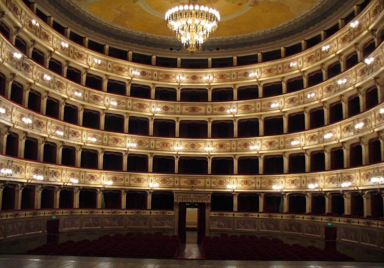 Marcheamore - Bottega Di Giacomino For Art Lovers, With Private Courtyard Apartment *